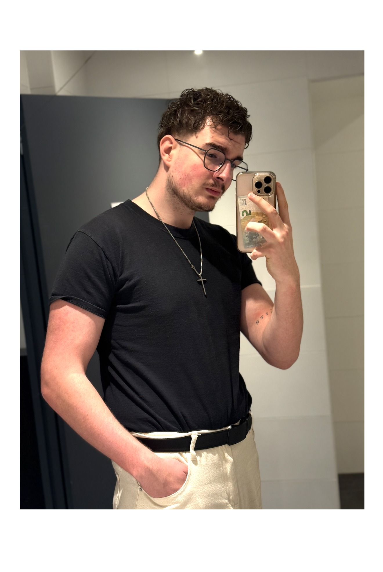 Profil de Khalifa, 21 ans, Sex à Rosport